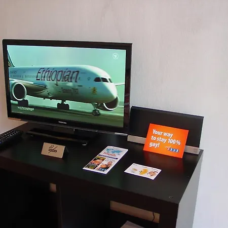 My Gayhostel אכסניה *